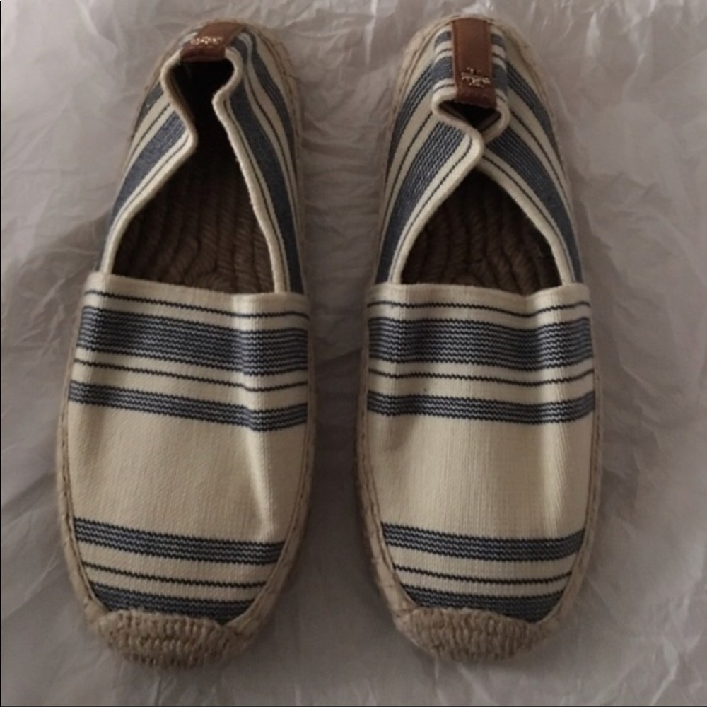 Super cute Tory Burch casual shoes